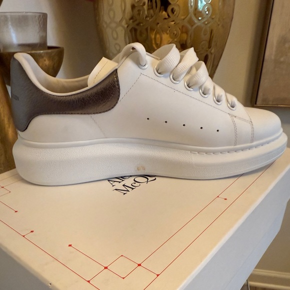 Alexander McQueen White Sneakers with Metallic Heel - Picture 5 of 8